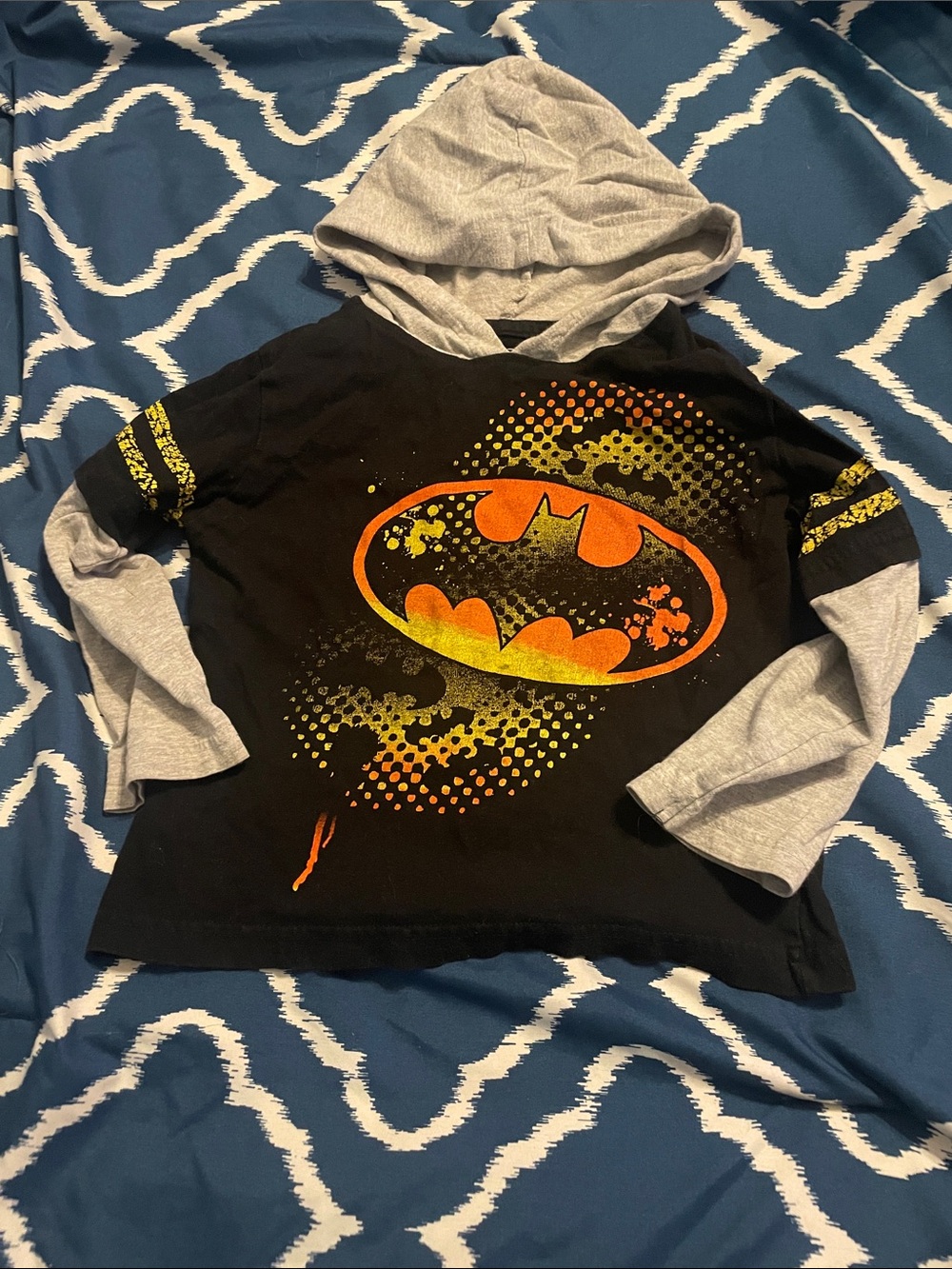 DC Comics Boys' Black Hooded Batman Logo Top with Gray Sleeves